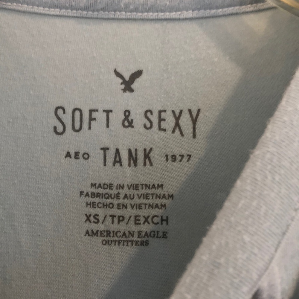 american eagle tank top - Picture 3 of 3